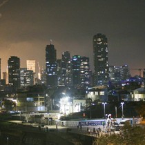 İsrail'in saldırılarına İran'dan sert yanıt! Tel Aviv'de peş peşe patlamalar