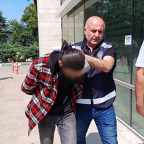 Kıskançlık yüzünden birlikte yaşadığı kadına dehşeti yaşattı