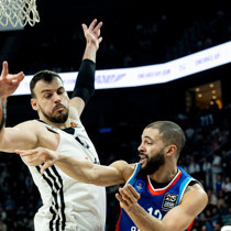 Beşiktaş GAİN, bir transfer daha açıkladı! Hırvat basketbolcu Ante Zizic'i kadrosuna kattı