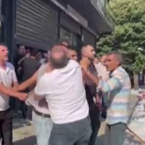 Bursa'da yangını söndürmeye çalışan itfaiye personeli darbedildi