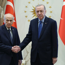 Erdoğan, Bahçeli ile görüştü