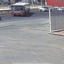 Motosiklet yolcu otobüsüyle çarpıştı: 1 kişi hayatını kaybetti