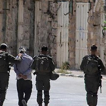 İsrail ordusu, Batı Şeria ve Doğu Kudüs'e düzenlediği baskınlarda 16 Filistinliyi gözaltına aldı