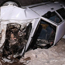 Aksaray'da alkollü ve ehliyetsiz sürücü takla attı: 3 yaralı