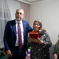 Bakan Işıkhan'dan 15 Temmuz şehidinin ailesine ziyaret