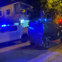 Van'da silahlı saldırı: Baba öldü, 3 çocuğu yaralandı!
