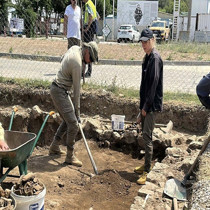 Antik liman kenti Parion'da 11'inci yüzyıla ait mezar grubu bulundu