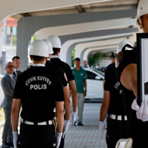 Görevi başında kalp krizi geçiren polis hayatını kaybetti