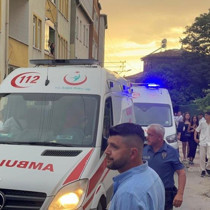 Trafikte çıkan bıçaklı kavgada kan döküldü
