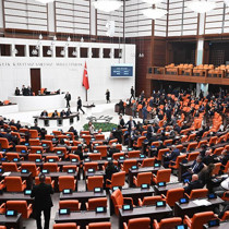 Ekonomiye ilişkin düzenlemeler içeren kanun teklifi yasalaştı