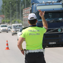 2 milyon 845 bin 632 araç denetlendi, 386 bin 805 sürücünün kurallara uymadığı tespit edildi
