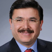 Eski AK Parti ilçe başkanı traktör kazasında hayatını kaybetti
