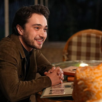 Aile Saadeti 8. Bölüm İzle