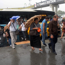 Yağmur geliyor! Meteoroloji İstanbul dahil birçok il için gün verdi