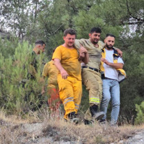 Karabük'te çıkan yangında dumandan etkilenen 2 işçi hastaneye kaldırıldı