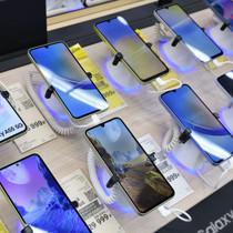 Londra’da 12 bin akıllı telefonu taşıyan tır çalındı