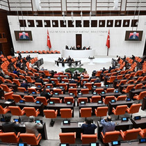 Terörsüz Türkiye sürecinde kritik gün! Komisyona isim aranıyor