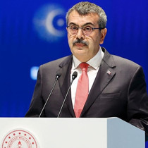 Bakan Tekin'den öğretmenlerin iller arası mazerete bağlı yer değiştirme sonuçlarına ilişkin açıklama