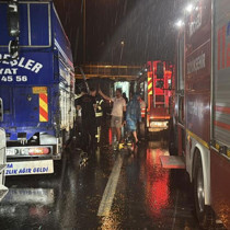1 kişi hayatını kaybetmişti: Kocaeli'deki zincirleme kazayla ilgili 2 sürücü tutuklandı