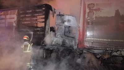 Bursa’da feci kaza! 2 tır çarpıştı: 1 kişi hayatını kaybetti