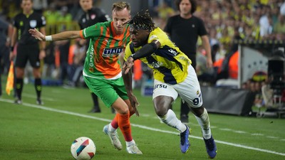 Fenerbahçe, Alanyaspor'a konuk oluyor