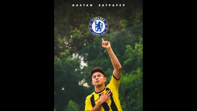 Gol sevincini Arda Güler gibi yapan 16'lık süper Kazak futbolcu Chelsea'de