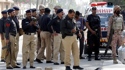 Pakistan'da meydana gelen patlamada 10 kişi öldü