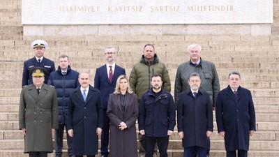Ukrayna Cumhurbaşkanı Volodimir Zelenski'den Anıtkabir'e ziyaret