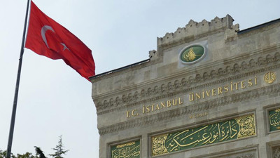 İstanbul Üniversitesi'nde kar yağışı nedeniyle eğitime 1 gün ara verildi