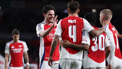 Arsenal kendisini kasmadan çeyrek finale kaldı