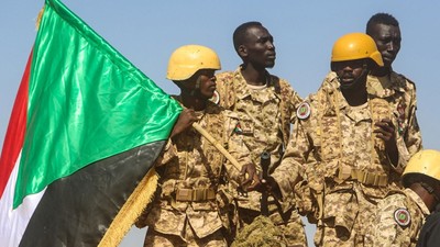 Sudan ordusu Hartum Havaalanı'nda kontrolü ele geçirdi
