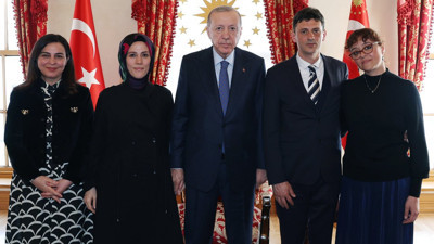 Cumhurbaşkanı Erdoğan öldürülen Ahmet Minguzzi'nin ailesiyle bir araya geldi
