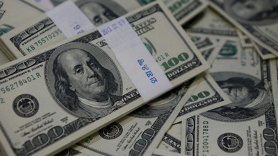 Dolar diğer para birimleri karşısında yıkıldı