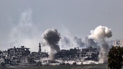 İsrail'in Gazze'de "Zekat Komitesi" binasına düzenlediği saldırıda 3 kişi öldü
