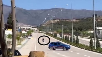 TikTok videosu çekmek uğruna 28 bin TL'sinden oldu