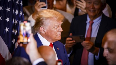 Trump'tan "tarife muafiyeti" açıklaması