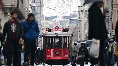 İstiklal Caddesi'ni ziyaret edenlerin sayısı 2024'te 90 milyonu aştı