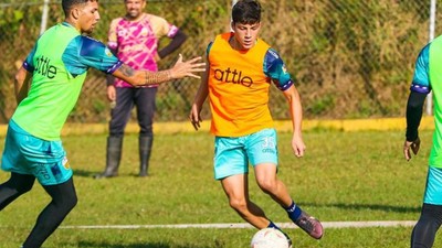Fenerbahçe ve Hull City aynı futbolcuyu transfer etmek istiyor!