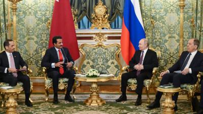 Putin ve Katar Emiri Al Sani Moskova'da bir araya geldi