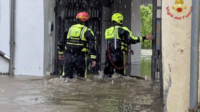 İtalya'da sel can aldı: 3 ölü