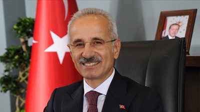 Bakan Uraloğlu, GSM operatörleriyle bir araya gelecek