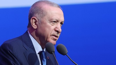 Cumhurbaşkanı Erdoğan: Deprem günlük siyasete alet edilemez