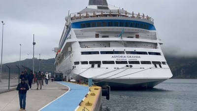 Rus turistler Amasra'ya doyamıyor