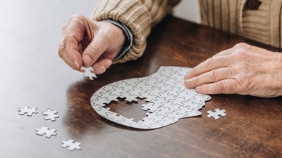 Erken yaşlarda demansa neden olan 15 farklı yaşam tarzı belirlendi