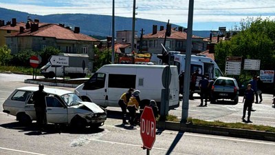 Kütahya Domaniç’te trafik kazası: 5 yaralı