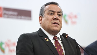 Peru Başbakanı Adrianzen, görevinden istifa etti