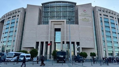 İBB'ye yönelik yolsuzluk soruşturmasında 13 tutuklama