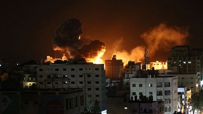 İsrail'in Gazze'ye sabah saatlerinden beri düzenlediği saldırılarda 54 kişi öldü