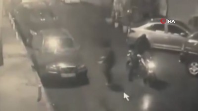 İş yerine motosikletle el bombalı saldırı: O anlar kamerada