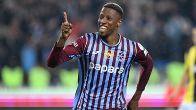 Süper Lig devleri, Simon Banza'nın peşinde
